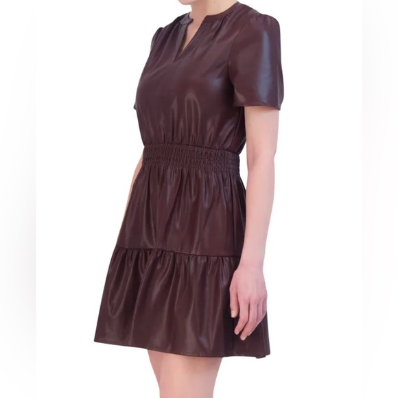 NWT faux leather Cute Brown VNeck mini dress Stretch Fabric - Picture 2 of 5